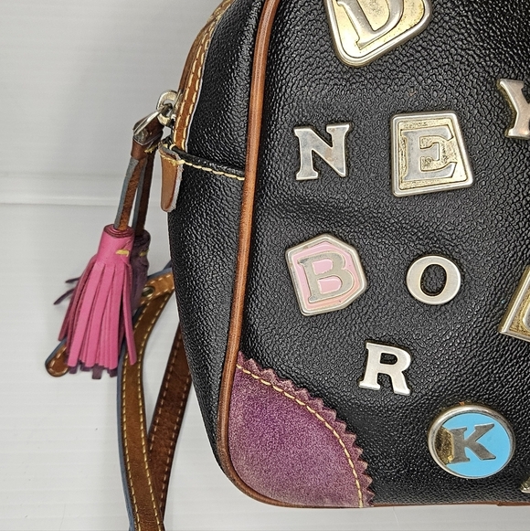 Y2K Dooney&Bourke Square Backpack Purse ,Graffiti Charms, Lindsay Lohan Vintage. main image 7